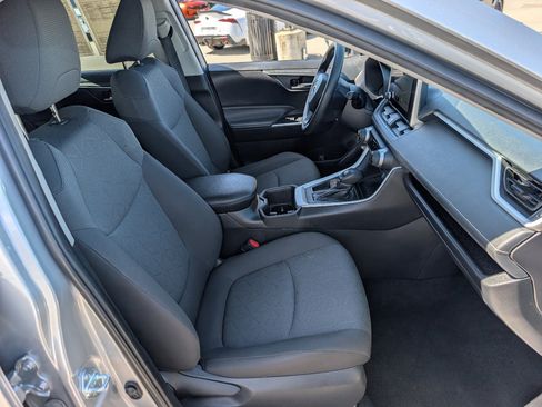 Used 2024 Toyota RAV4 XLE image 8