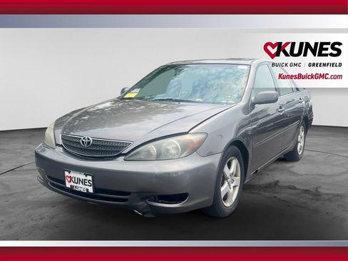 Used 2003 Toyota Camry SE FWD image 4