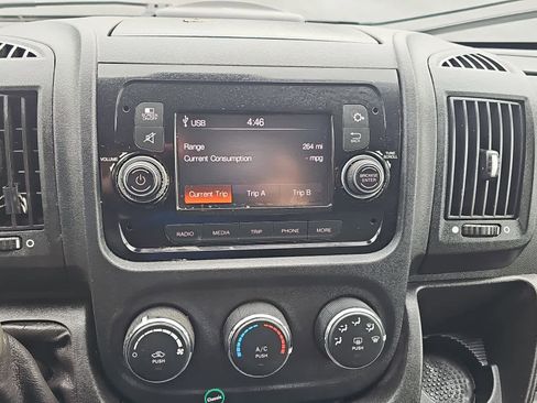 Used 2021 RAM ProMaster 2500 w/ Convenience Group image 19