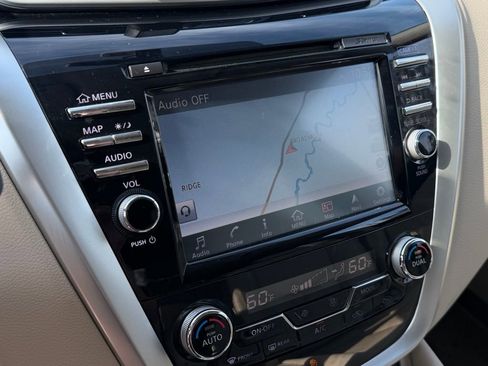 Used 2018 Nissan Murano Platinum image 19