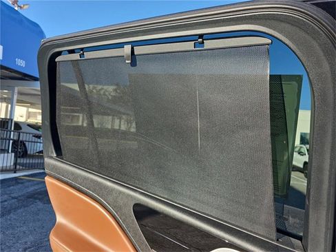 Used 2023 Lincoln Aviator Reserve w/ Equipment Group 201A image 9