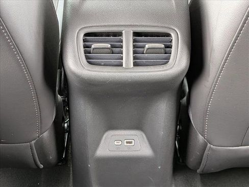 Used 2023 Buick Envision Preferred w/ Sport Touring Package AWD/4WD image 16