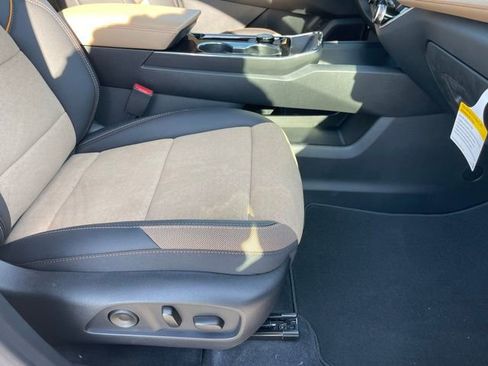 New 2026 Chevrolet Equinox ACTIV w/ Convenience Package III image 13