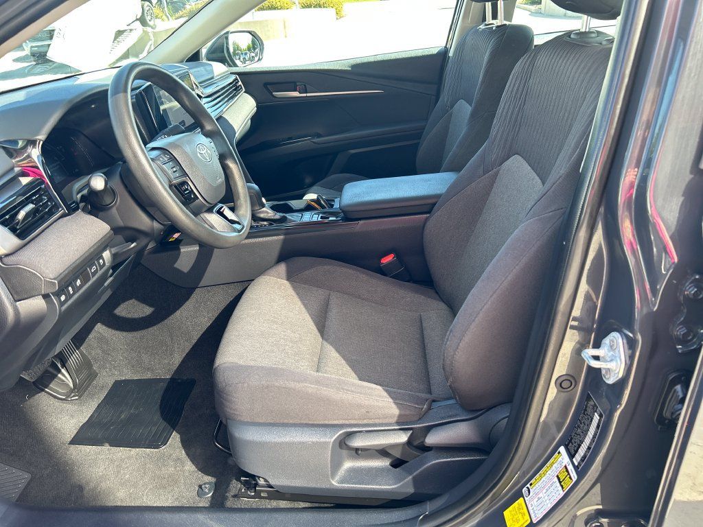 Certified 2025 Toyota Camry LE FWD image 9