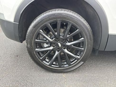 Certified 2023 Cadillac XT4 Sport AWD/4WD image 17