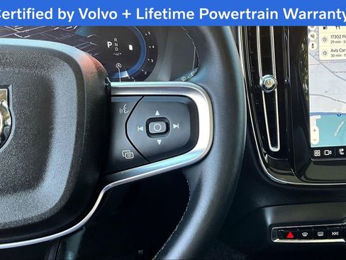 Certified 2025 Volvo XC40 B5 Core image 26