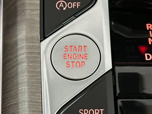 Used 2025 BMW 230i Coupe w/ Premium Package image 22