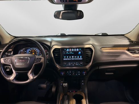 Used 2019 GMC Acadia Denali w/ Technology Package AWD/4WD image 22