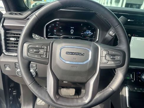 Used 2025 GMC Sierra 2500 Denali Ultimate image 26