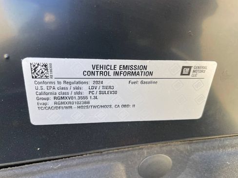 Used 2024 Buick Encore GX Sport Touring AWD/4WD image 32