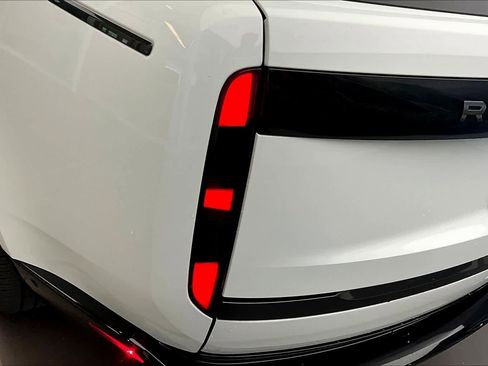 Used 2022 Land Rover Range Rover SE image 54