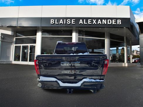 New 2026 GMC Sierra 2500 Denali Ultimate image 4