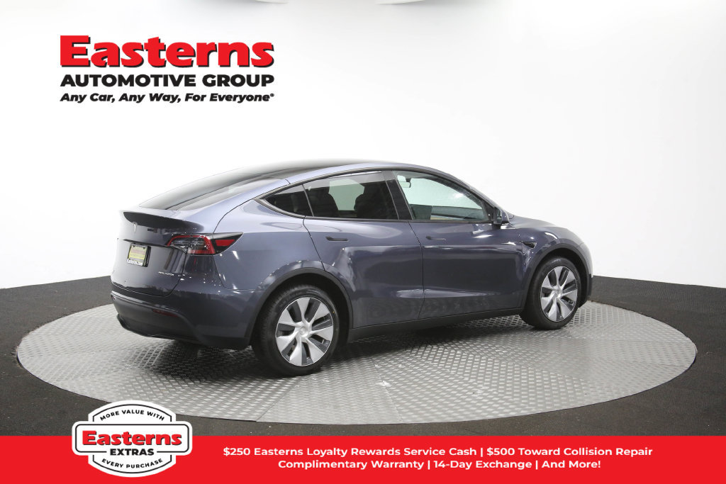 Used 2023 Tesla Model Y Long Range AWD/4WD image 38