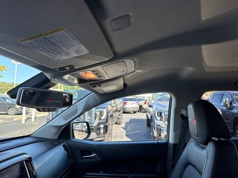 Used 2022 GMC Canyon AT4 image 24