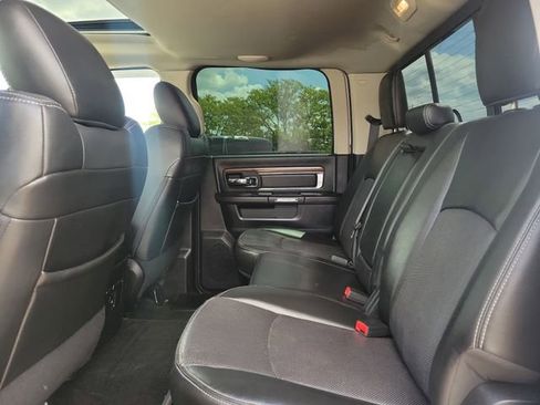 Used 2015 RAM 2500 Laramie w/ Convenience Group AWD/4WD image 28