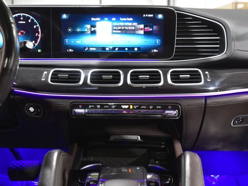 Used 2020 Mercedes-Benz GLE 350 4MATIC image 25