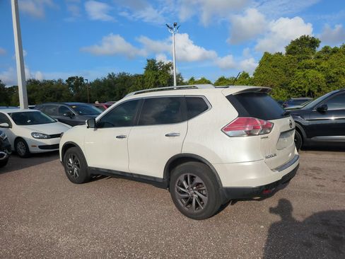 Used 2016 Nissan Rogue SL w/ SL Premium Package AWD/4WD image 4