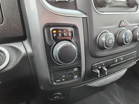 Used 2023 RAM 1500 Classic SLT AWD/4WD image 28