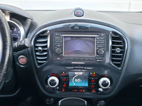 Used 2013 Nissan Juke SL image 12