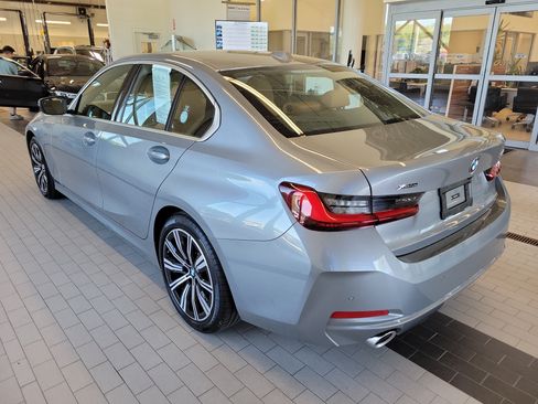 Used 2025 BMW 330i xDrive Sedan w/ Convenience Package AWD/4WD image 7