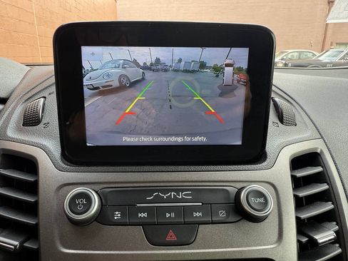 Used 2022 Ford Transit Connect XLT FWD image 18
