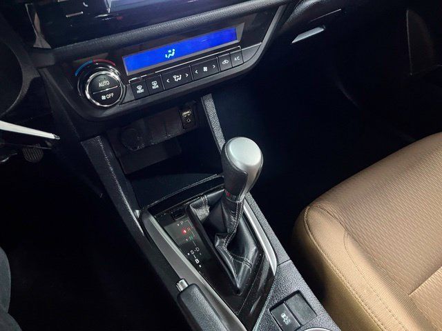 Used 2015 Toyota Corolla LE FWD image 30