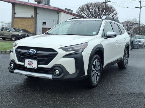 Certified 2023 Subaru Outback Touring image 3