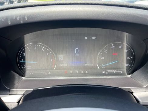 Used 2023 Ford Explorer XLT w/ Equipment Group 202A AWD/4WD image 22