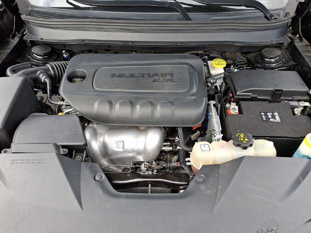 Used 2019 Jeep Cherokee Latitude Plus AWD/4WD image 29