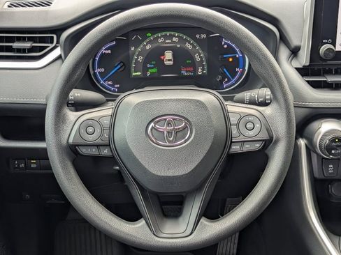 Used 2024 Toyota RAV4 XLE image 20