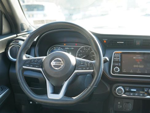 Used 2020 Nissan Kicks SR w/ SR Premium Package image 47