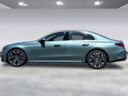 New 2026 Mercedes-Benz E 450 4MATIC Sedan image 2