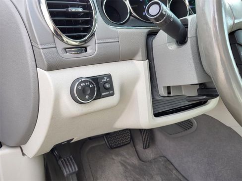 Used 2017 Buick Enclave Leather image 19
