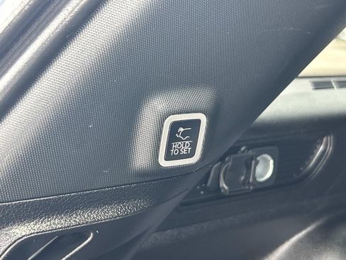 Used 2024 Jeep Grand Cherokee Altitude AWD/4WD image 16