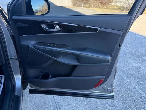 Used 2017 Kia Sorento L image 25