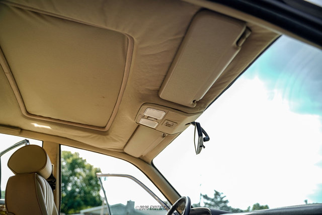 Used 1988 Jaguar XJ6 RWD image 54