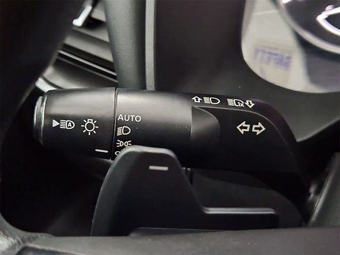 Used 2021 Nissan Rogue SV image 26