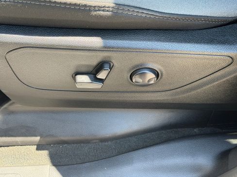Used 2023 RAM 1500 Big Horn AWD/4WD image 15