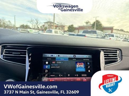 Used 2022 Jeep Wagoneer Series III AWD/4WD image 18