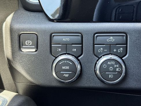 New 2026 GMC Sierra 1500 Elevation AWD/4WD image 16