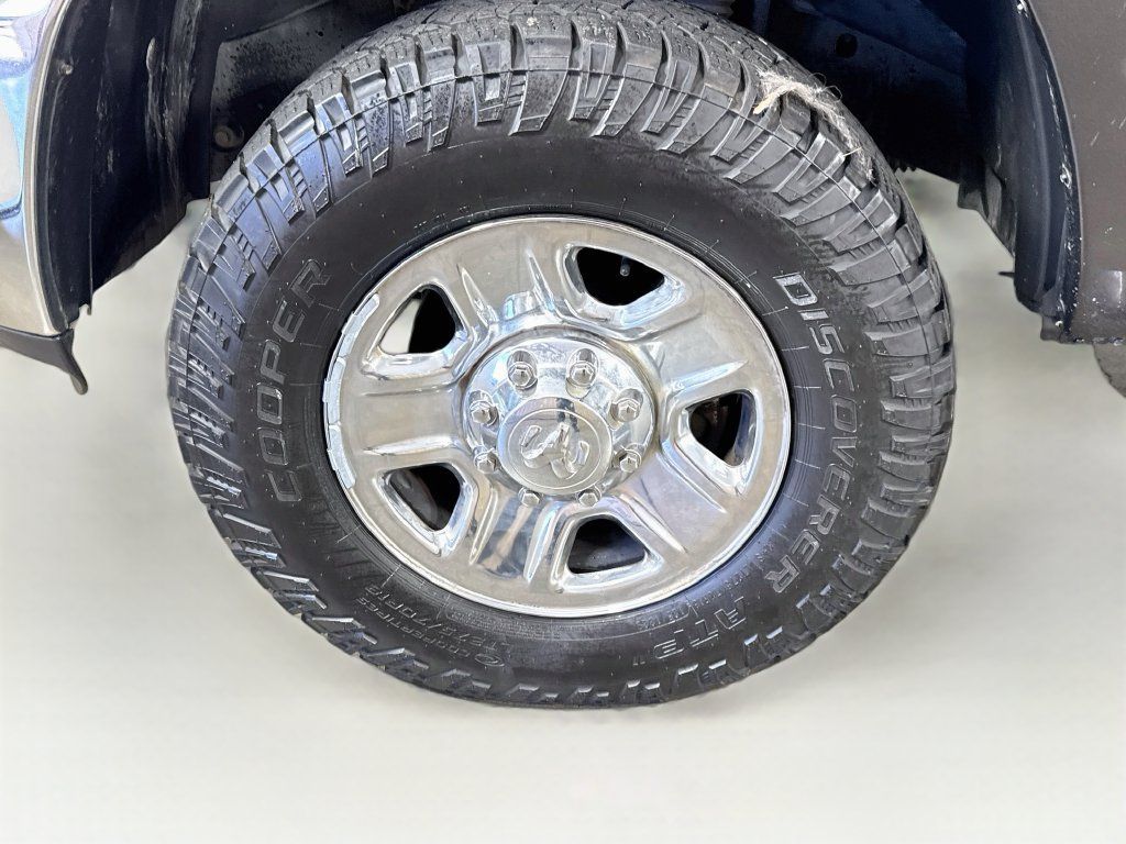 Used 2018 RAM 2500 Tradesman w/ Chrome Appearance Group AWD/4WD image 37