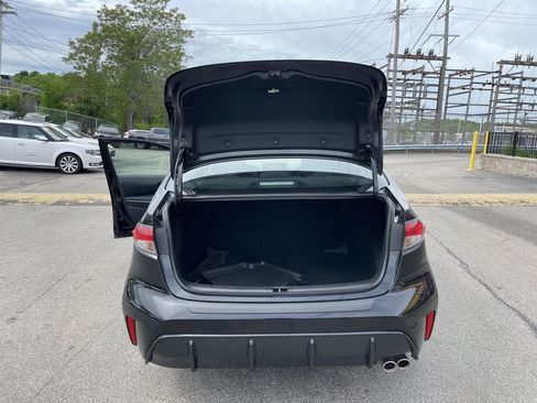 Used 2025 Toyota Corolla SE FWD image 13