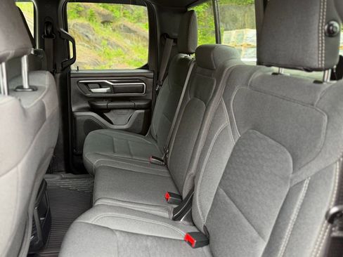 Used 2025 RAM 1500 Big Horn AWD/4WD image 5
