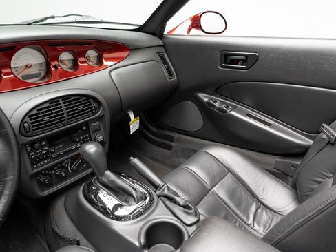 Used 2002 Chrysler Prowler image 29