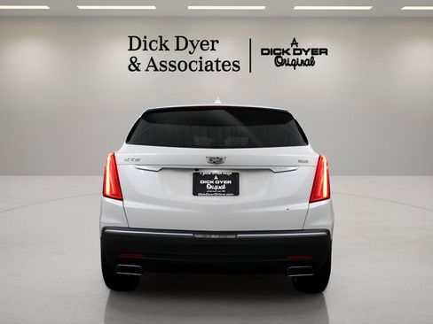 Used 2017 Cadillac XT5 Luxury image 3