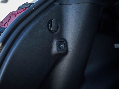 New 2026 Jeep Compass Limited image 9