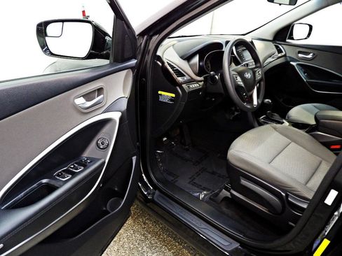 Used 2018 Hyundai Santa Fe Sport AWD/4WD image 9