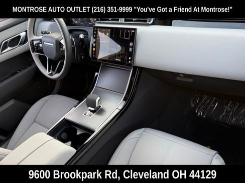 New 2026 Land Rover Range Rover Velar Dynamic SE image 15