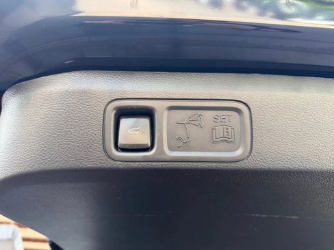 Used 2024 Ford Expedition Max XLT AWD/4WD image 28