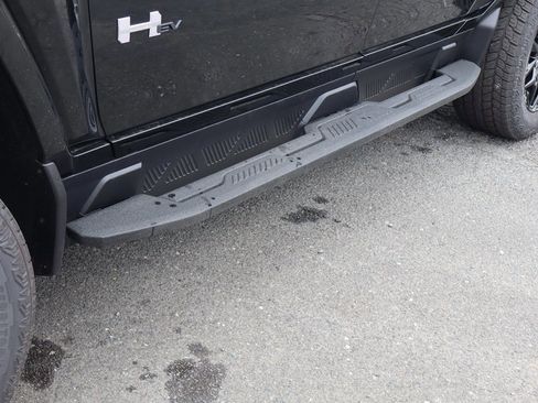 New 2026 GMC Hummer EV SUV w/ LPO, Dark Essentials Package image 12